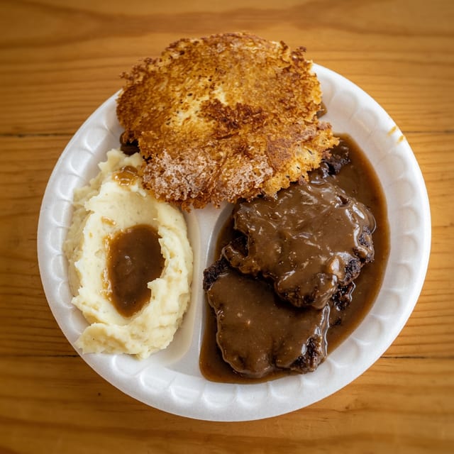 Hamburger Steak and Gravy Basket (2).